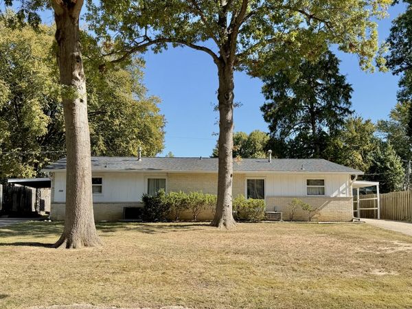 705-707 S Valley Road , Carbondale, IL 62901