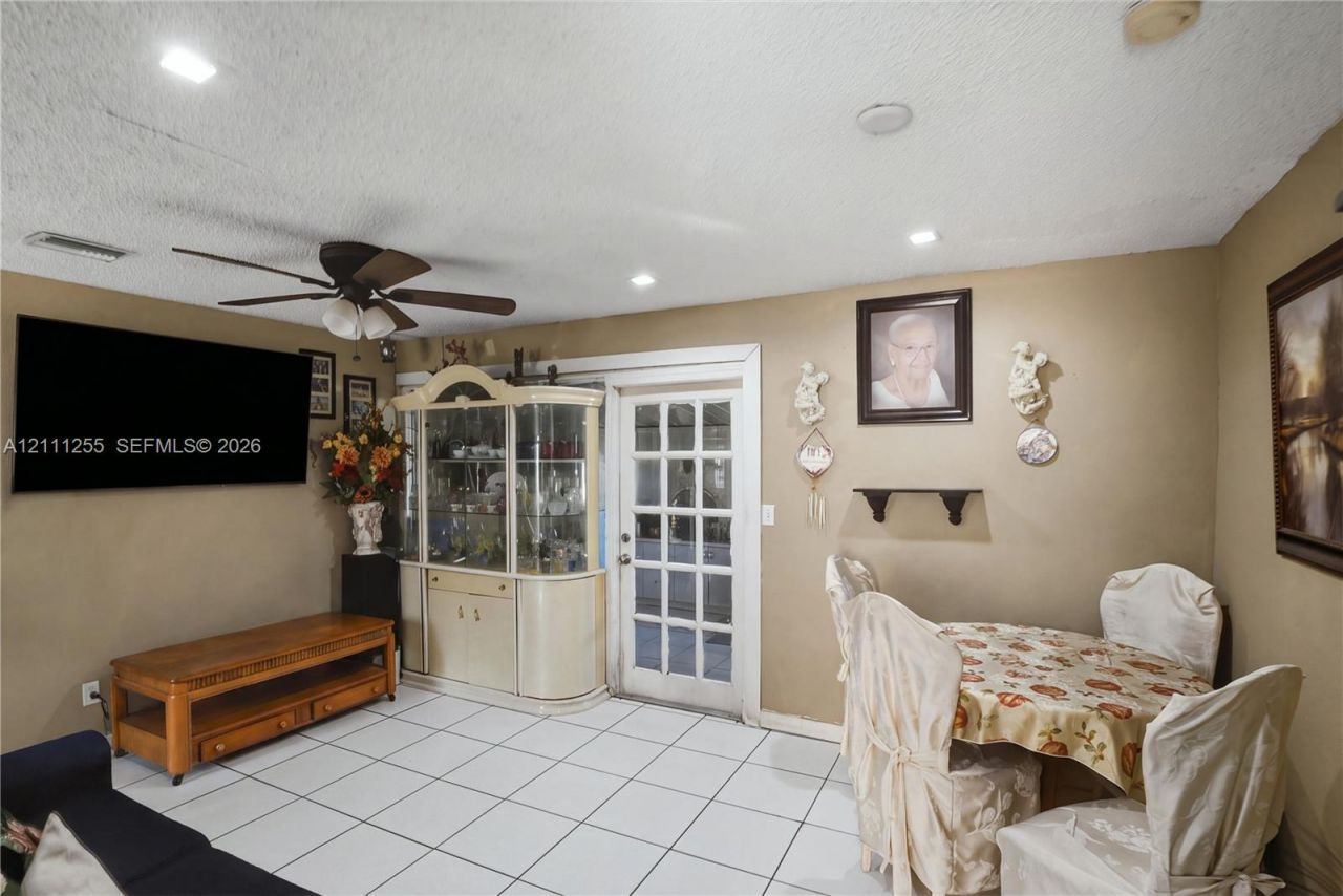 1813 E River Dr , Margate, FL 33063 Photo