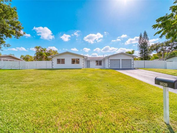 18520 SW 88th Rd , Cutler Bay, FL 33157