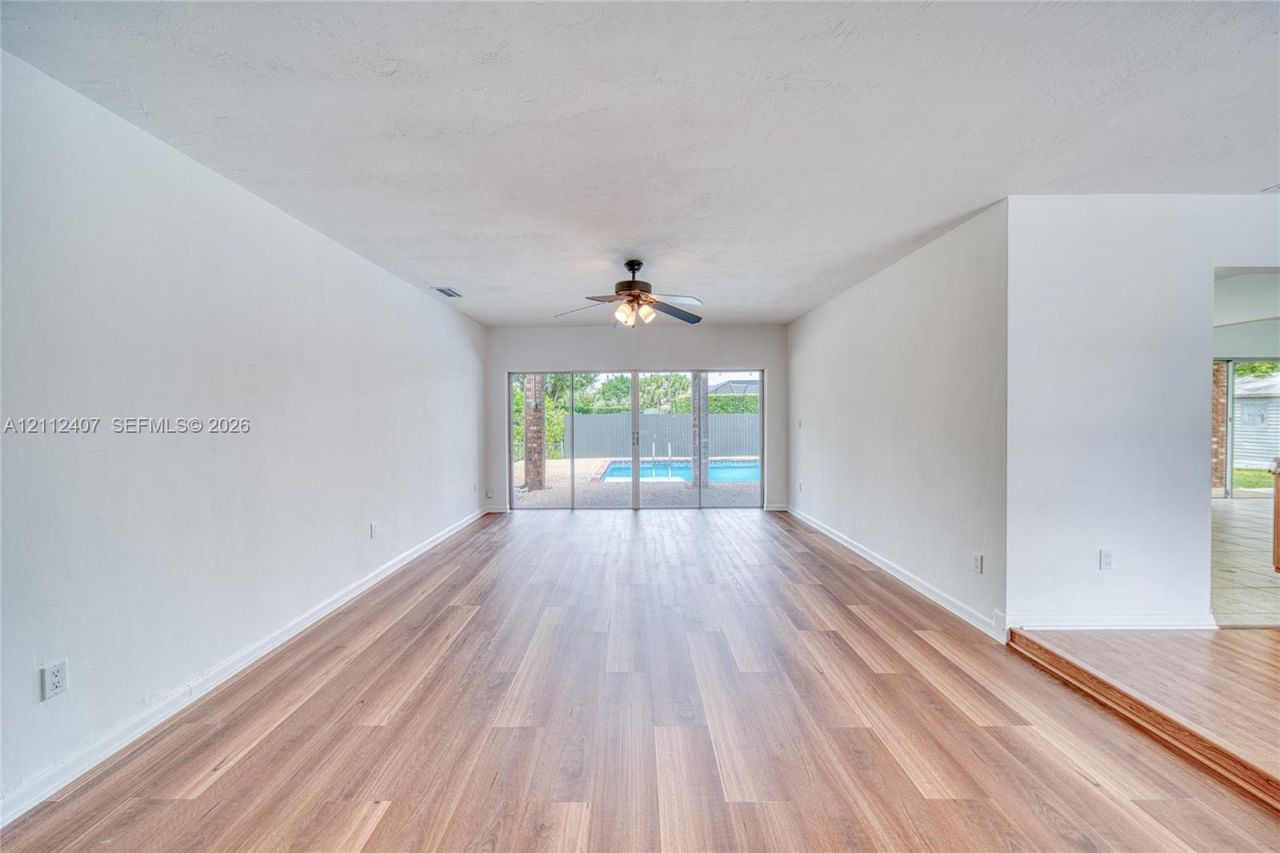 18520 SW 88th Rd , Cutler Bay, FL 33157 Photo
