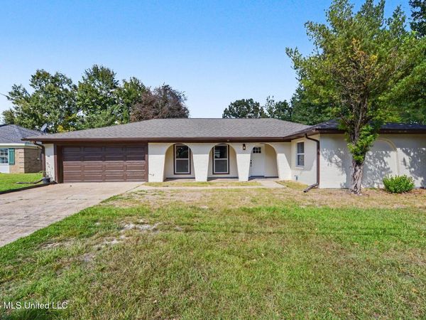 757 Canterbury Drive, Biloxi, MS 39532