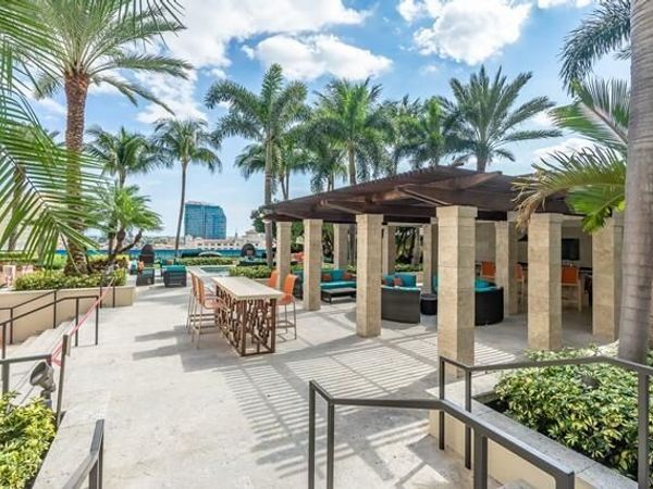 550 OKEECHOBEE Boulevard, Unit 121, West Palm Beach, FL 33401