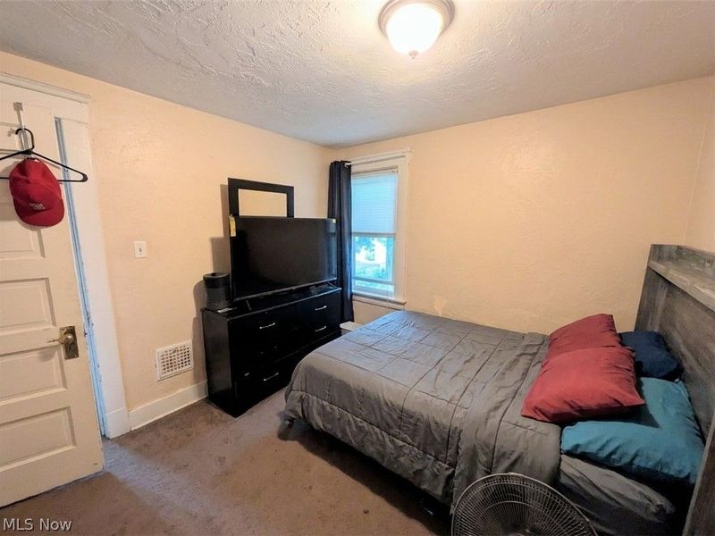 3659 E 104th Street, Cleveland, OH 44105 Photo 17