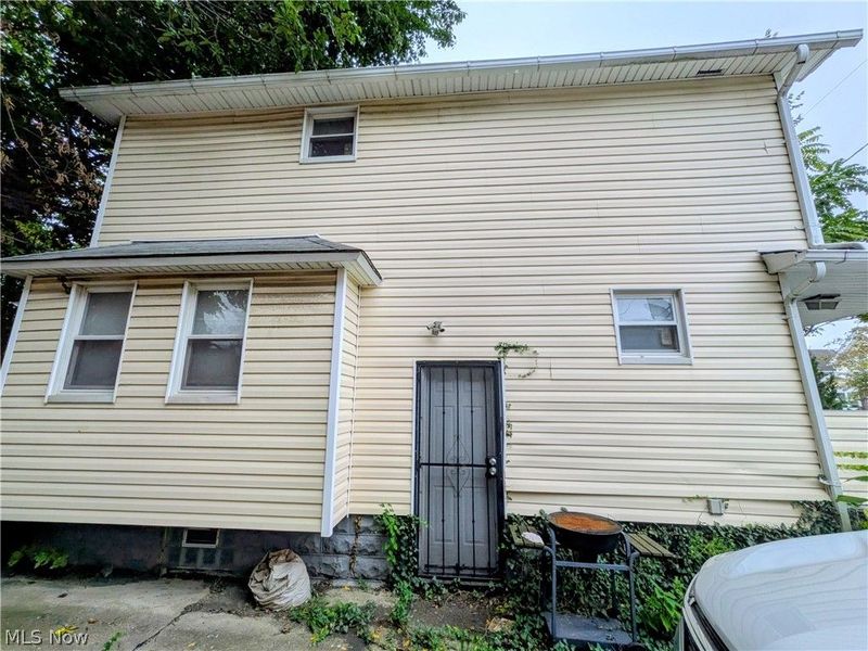3659 E 104th Street, Cleveland, OH 44105 Photo 3