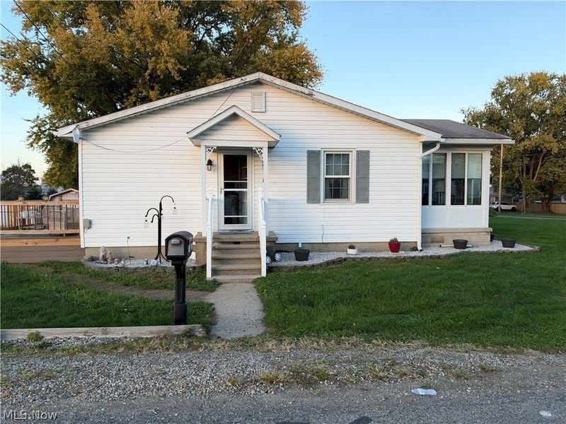 113 Maple Street, Hebron, OH 43025 Photo 1