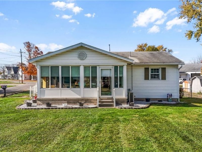 113 Maple Avenue, Hebron, OH 43025 Photo 1