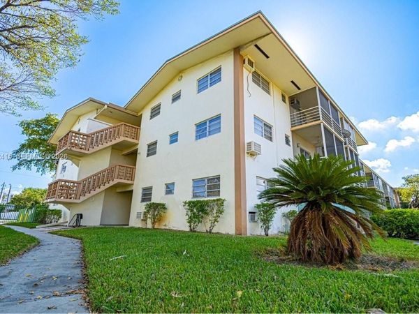 16790 NE 14th Ave , Unit 215, Miami, FL 33162