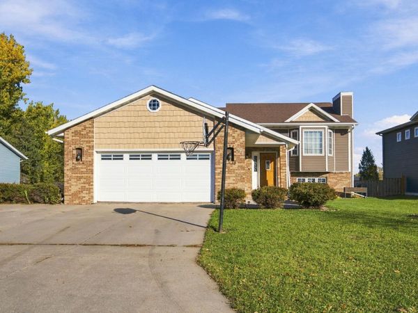 816 9th Avenue NE, Dilworth, MN 56529