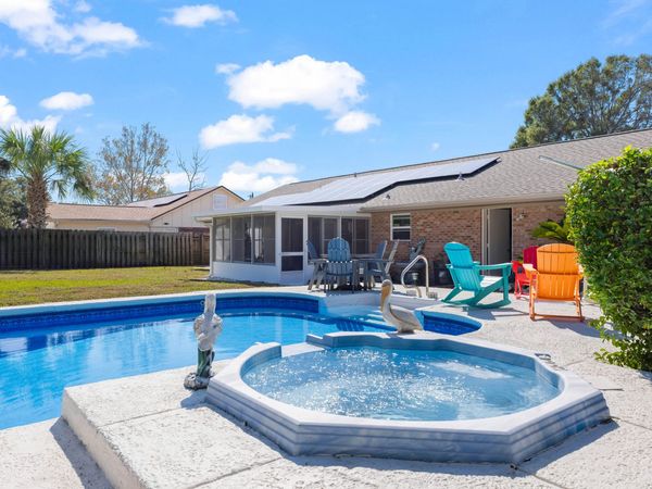 402 Kent Lane, Destin, FL 32541