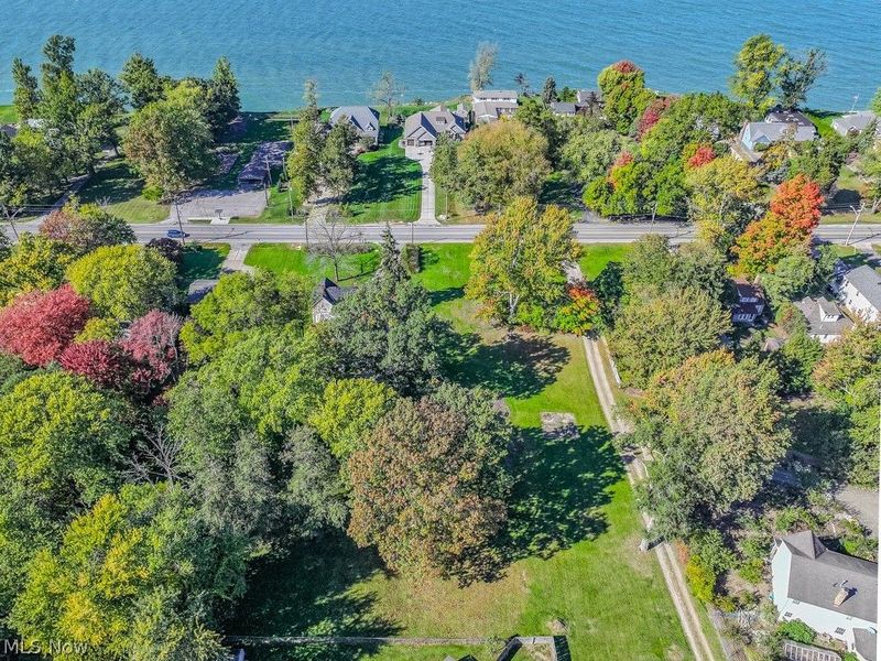 37670 Lake Shore Boulevard, Eastlake, OH 44095 Photo 1