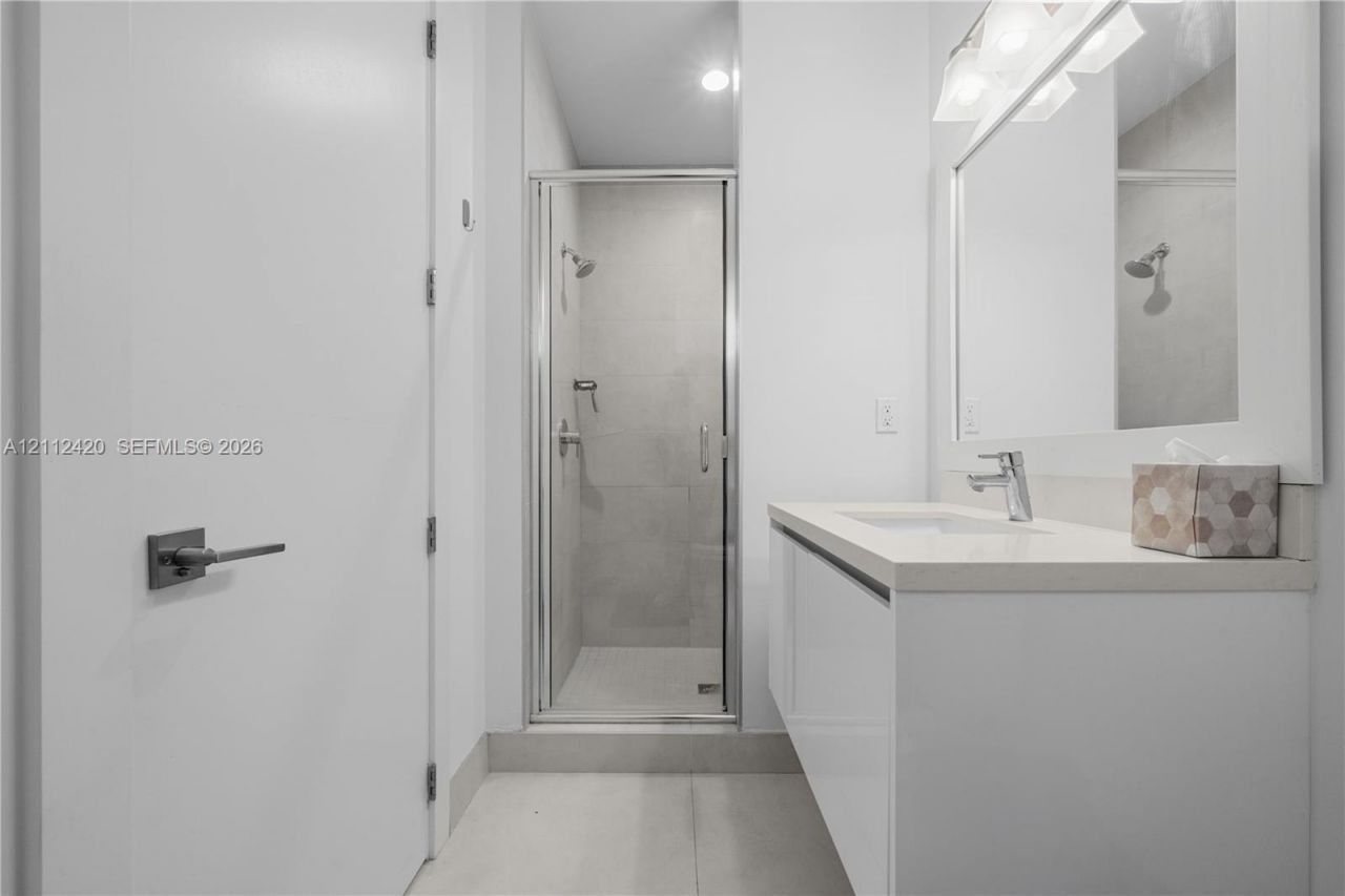 10054 NW 76th Ter, Doral, FL 33178 Photo