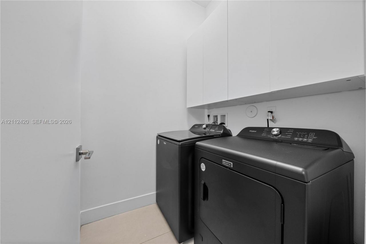 10054 NW 76th Ter, Doral, FL 33178 Photo