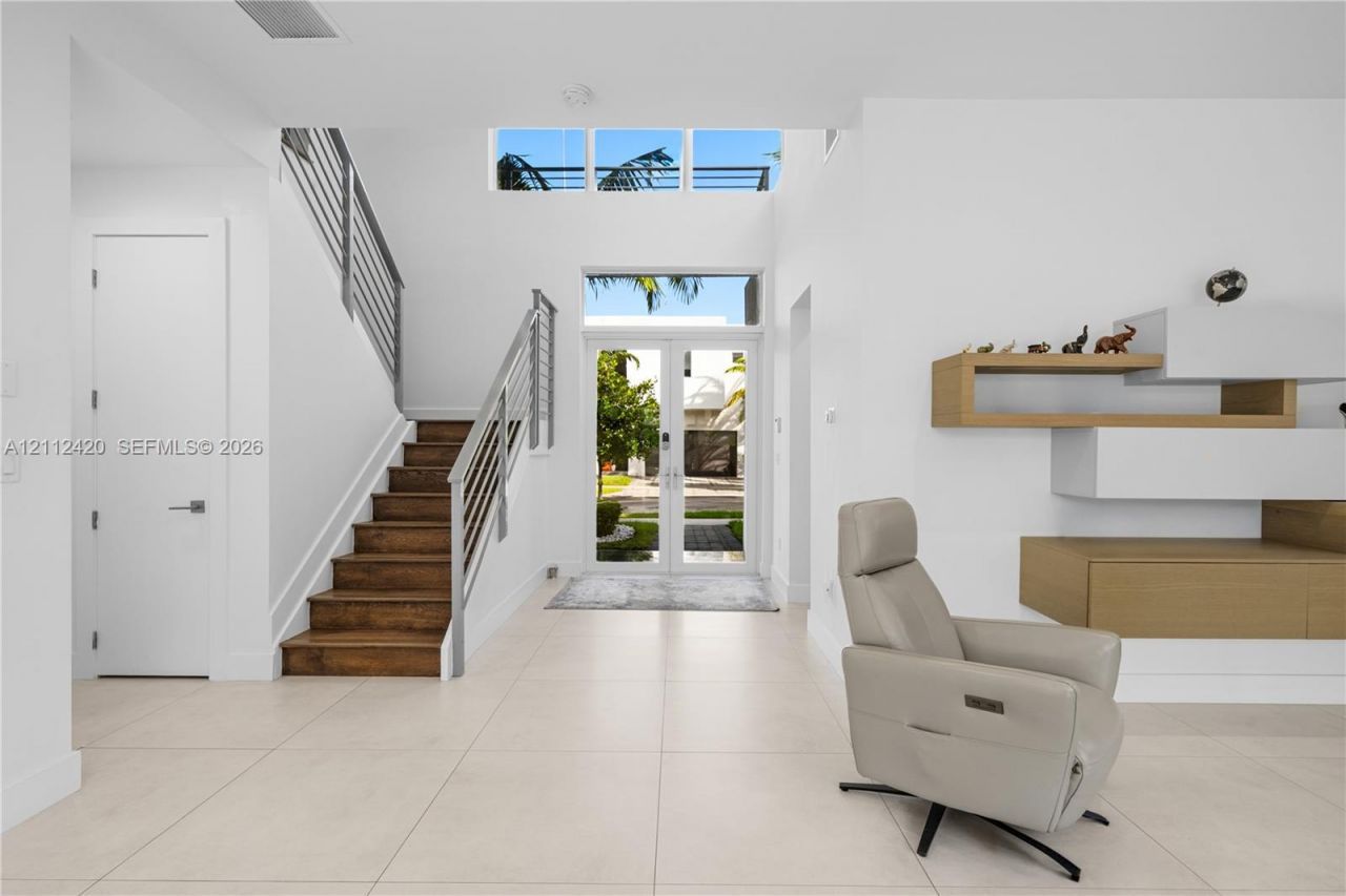 10054 NW 76th Ter, Doral, FL 33178 Photo