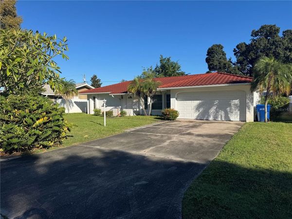 1640 KAY DRIVE , LARGO, FL 33770