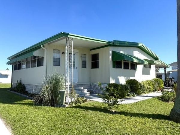 113 W SAINT LUCIA LOOP , APOLLO BEACH, FL 33572