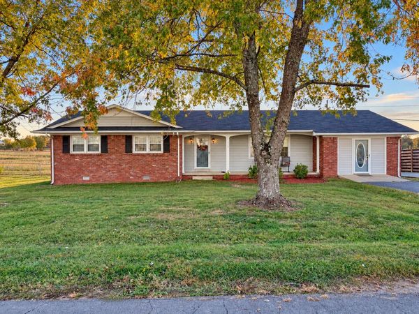 212 Collier St, Loretto, TN 38469