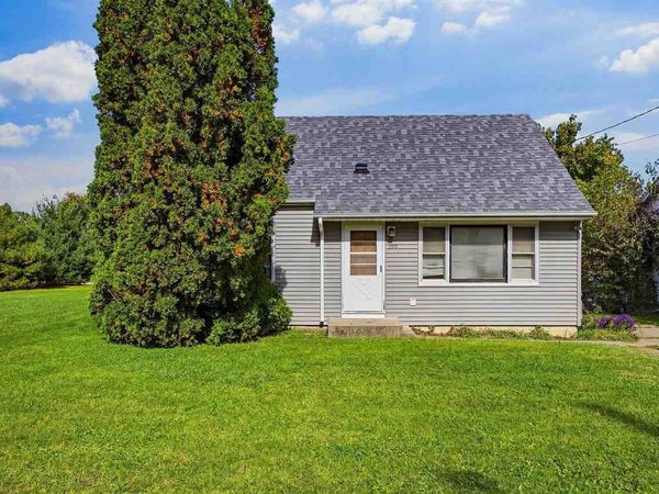 390 Wilson , Cedar Rapids, IA 52404
