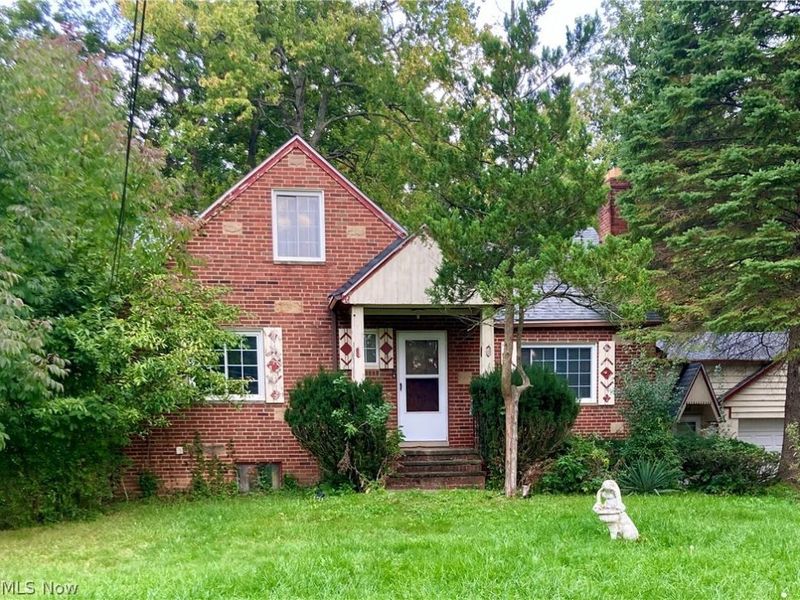 5345 Mardale Avenue, Bedford Heights, OH 44146 Photo 1