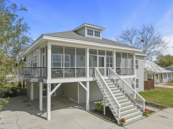 311 Seventh Street, Bay Saint Louis, MS 39520