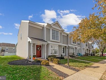 218 SAINT JOHNS SQUARE , STERLING, VA 20164