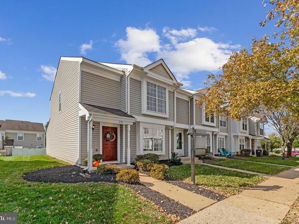 218 SAINT JOHNS SQUARE , STERLING, VA 20164