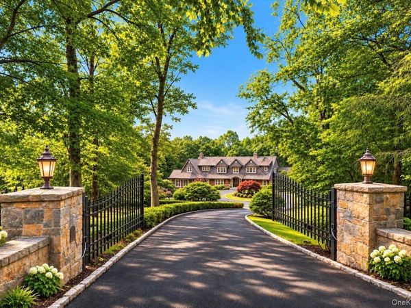 8 Ironwood Lane, Rye, NY 10580