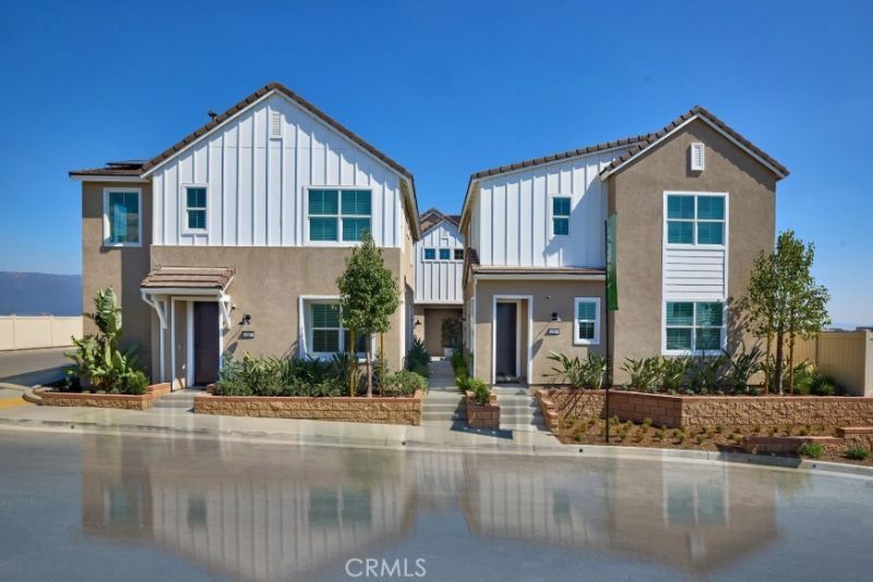 16618 Bottlebrush Lane, Unit 2, Fontana, CA 92336 Main Photo
