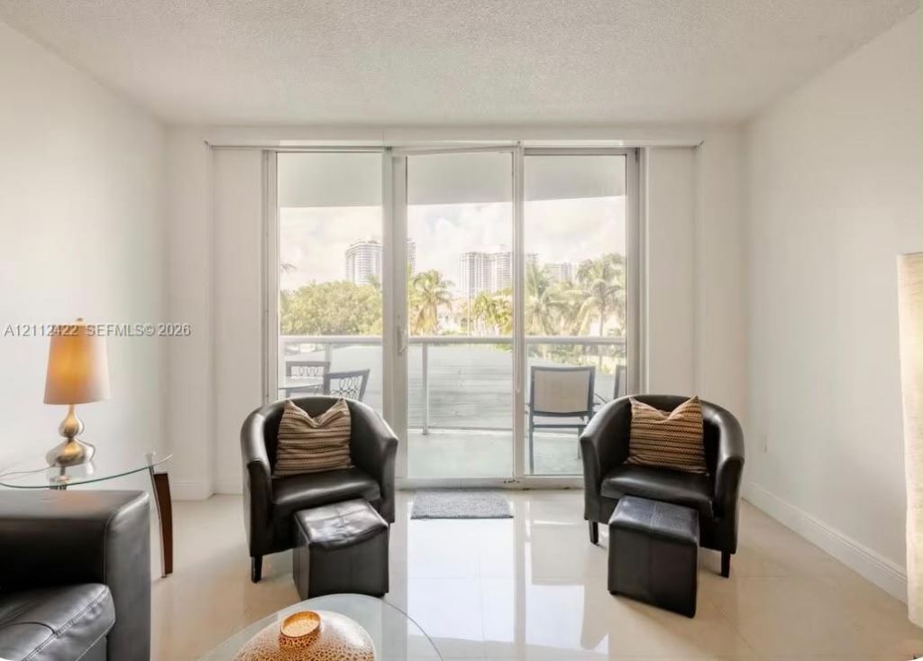 19370 Collins Ave , Unit 220, Sunny Isles Beach, FL 33160 Photo