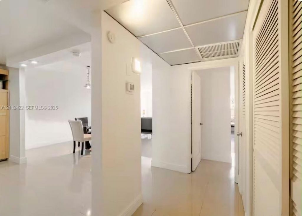 19370 Collins Ave , Unit 220, Sunny Isles Beach, FL 33160 Photo