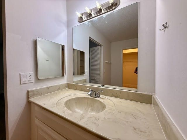 5700 NW 2nd Avenue N, Unit 608, Boca Raton, FL 33487 Photo