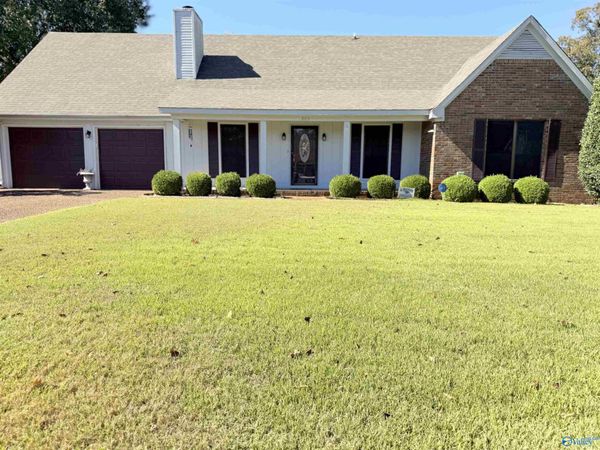 205 Birch Run, Florence, AL 35633
