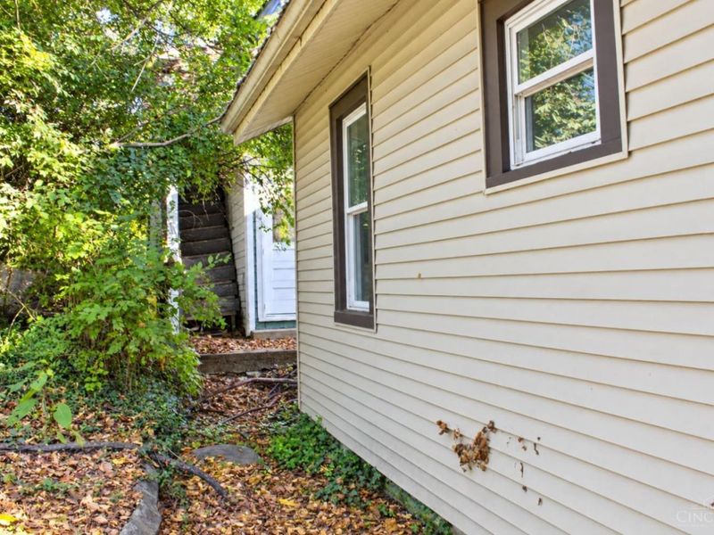 4417 Colerain Ave, Cincinnati, OH 45223 Photo 2