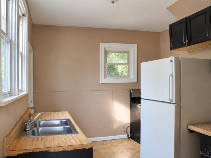 4417 Colerain Ave, Cincinnati, OH 45223 Photo 5