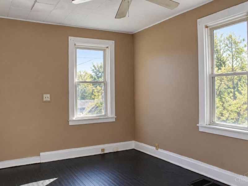 4417 Colerain Ave, Cincinnati, OH 45223 Photo 9