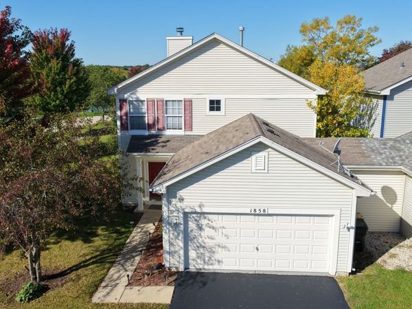 1858 S Fallbrook Drive , Round Lake, IL 60073