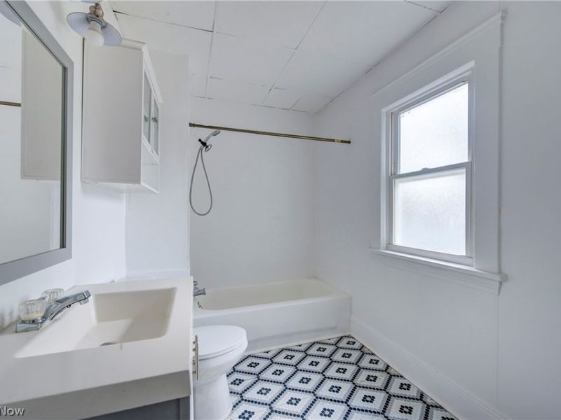 3105 Roanoke Avenue, Cleveland, OH 44109 Photo 21
