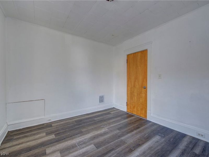 3105 Roanoke Avenue, Cleveland, OH 44109 Photo 32