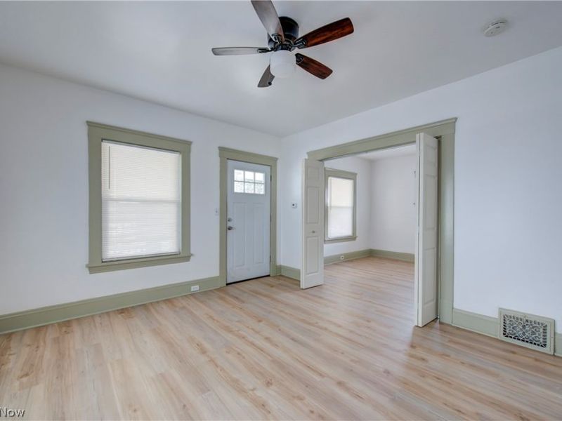 3105 Roanoke Avenue, Cleveland, OH 44109 Photo 9