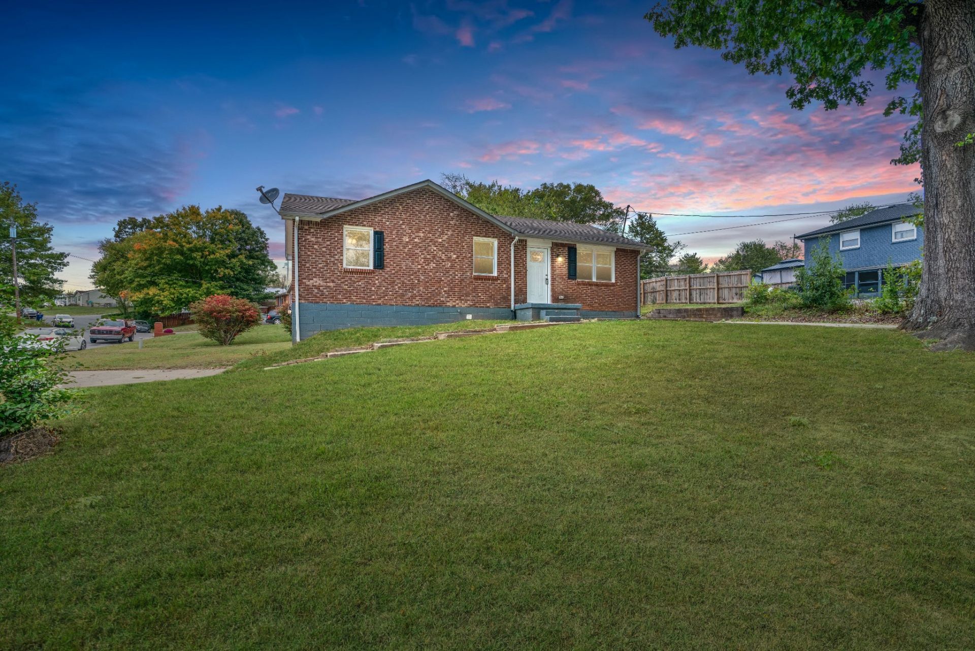 1579 Boxcroft Rd , Clarksville, TN 37042 Main Photo