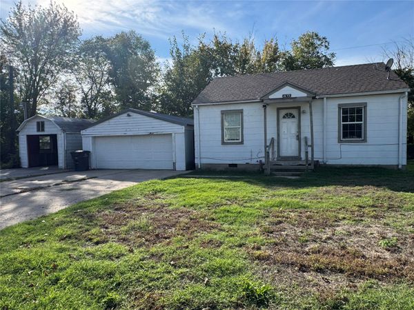 1633 SW Jennings Avenue , Bartlesville, OK 74003