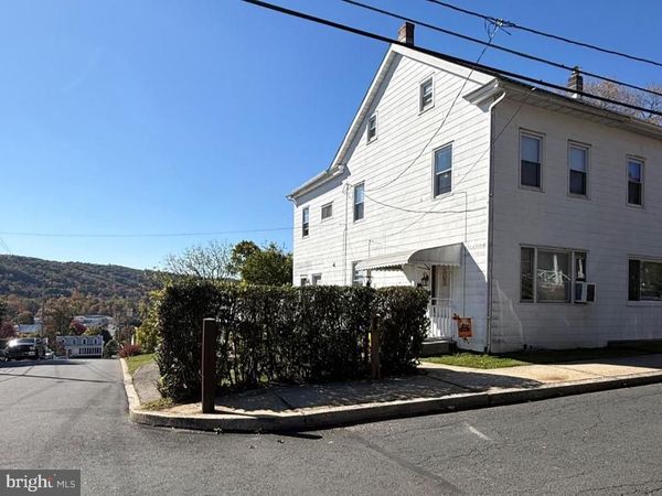 218 S SAINT PETER STREET , SCHUYLKILL HAVEN, PA 17972