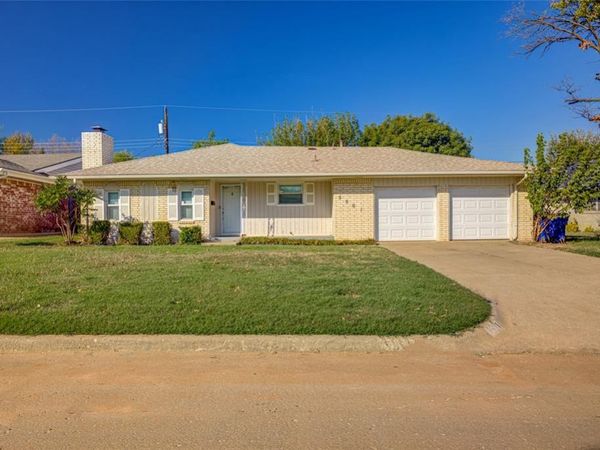 9901 Essex Avenue, The Village, OK 73120