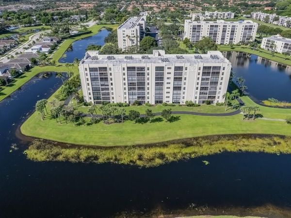 7260 KINGHURST Drive, Unit 502, Delray Beach, FL 33446