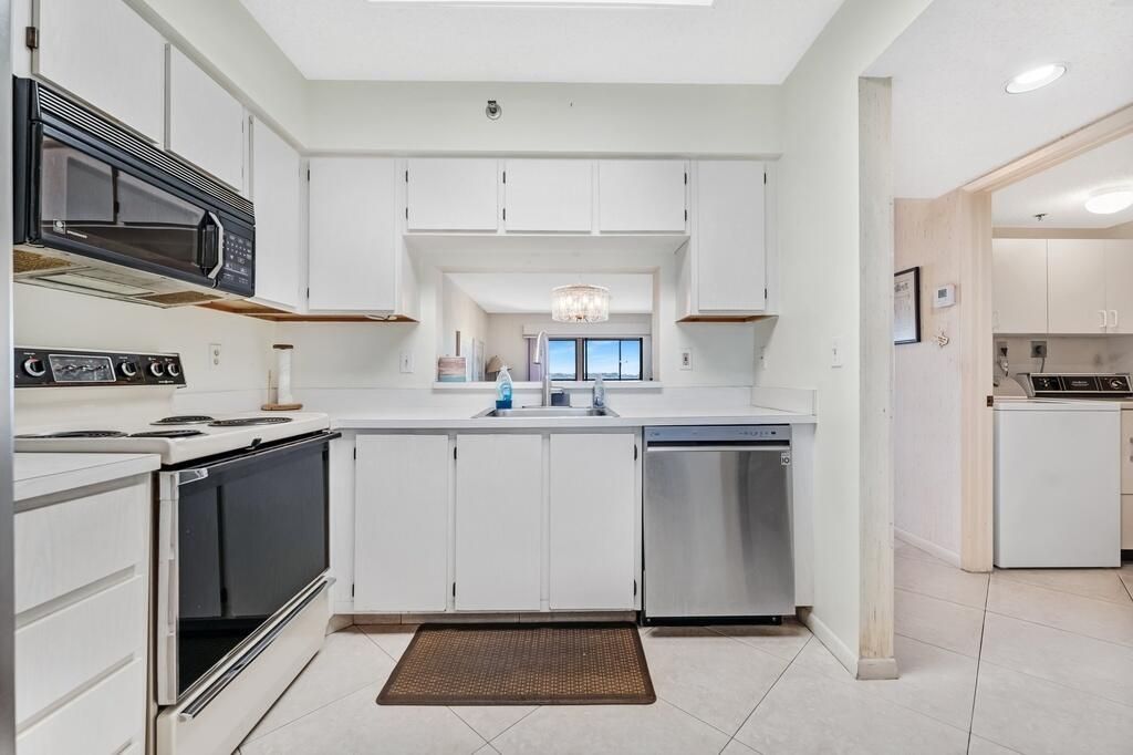 7260 Kinghurst Drive, Unit 502, Delray Beach, FL 33446 Photo