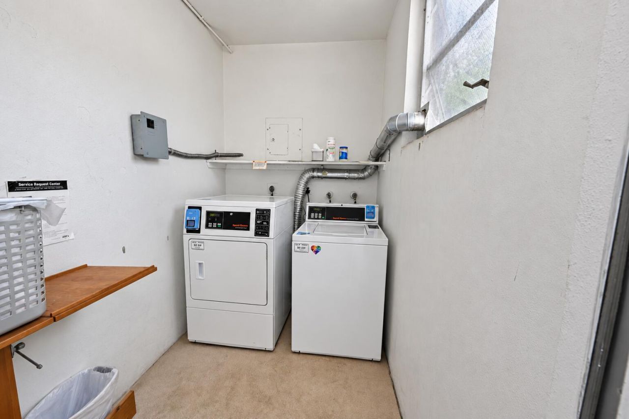 1 S Lakeside Drive, Unit C5, Lake Worth, FL 33460 Photo
