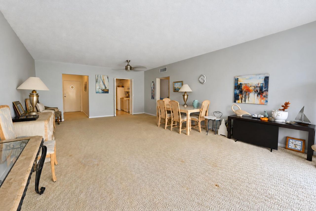 1 S Lakeside Drive, Unit C5, Lake Worth, FL 33460 Photo