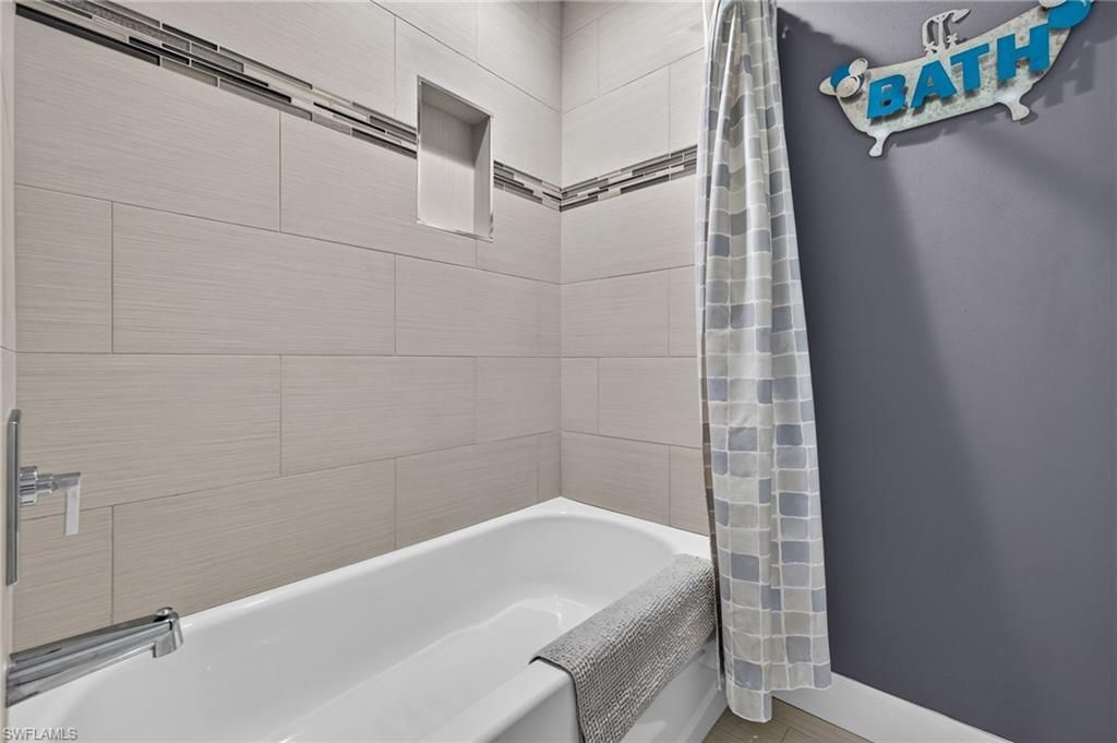 10371 Butterfly Palm Dr , Unit 834, Fort Myers, FL 33966 Photo