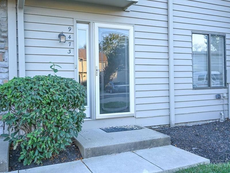 9473 Colegate Way, West Chester, OH 45011 Photo 2