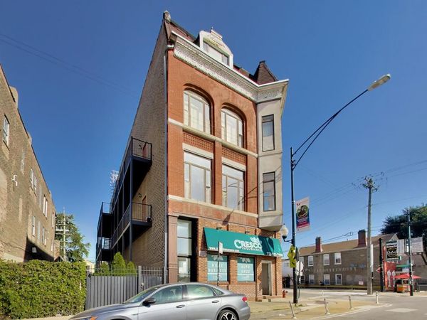 1700 W Cermak Road , Unit 2F, Chicago, IL 60608