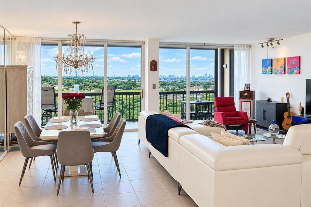 2480 Presidential Way, Unit 802, West Palm Beach, FL 33401 Photo